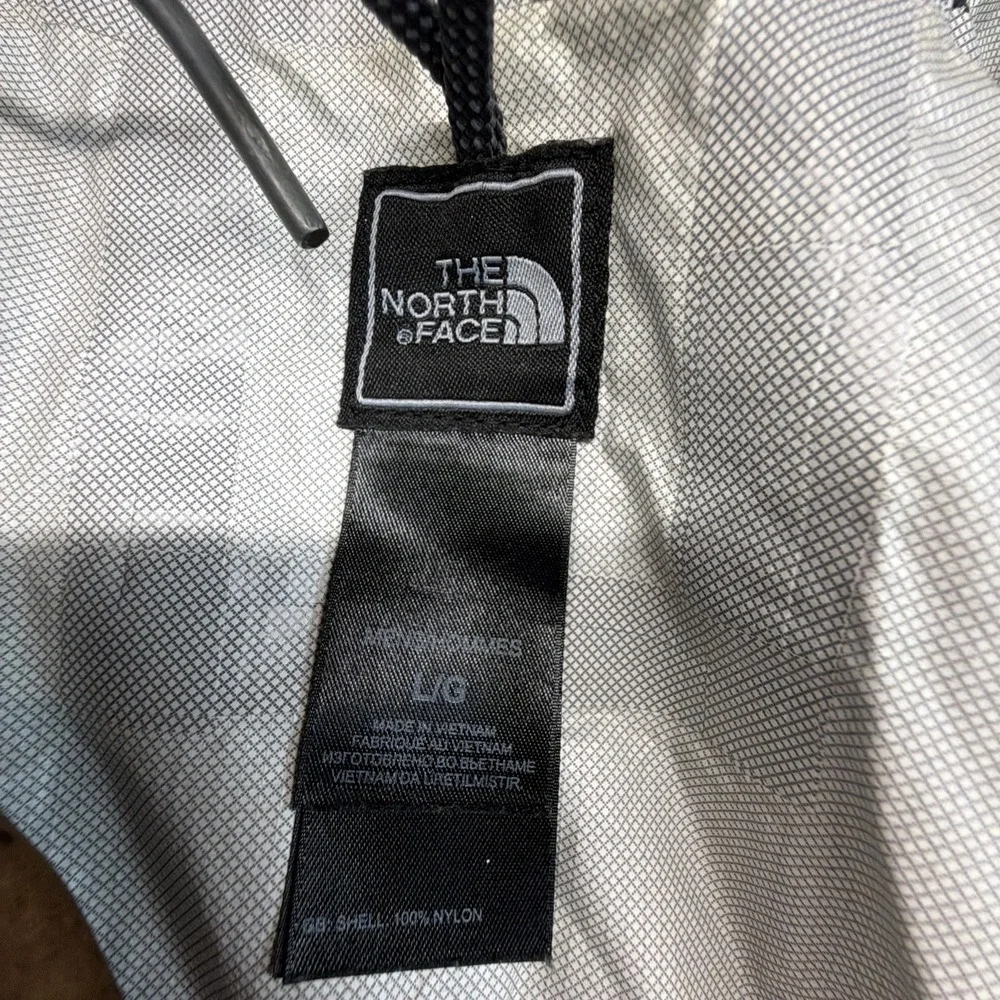 The North Face Hyvent DT Men's Size Large Windbreaker Black Hooded Pockets